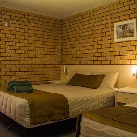 Fountain View Motel Dubbo Bagian luar foto